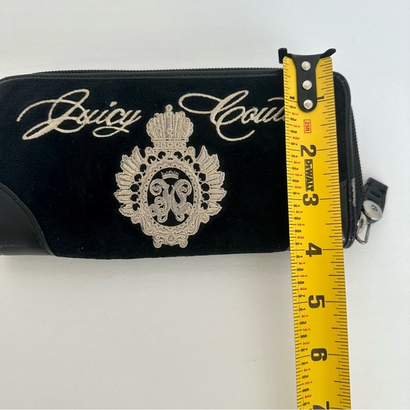 Authentic Y2K Vintage Juicy Couture Black Velour Zip Around Wallet Embroidered - Picture 4 of 15